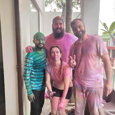 Ira Homestay Mathura - Divine Spiritual Stay Esterno foto