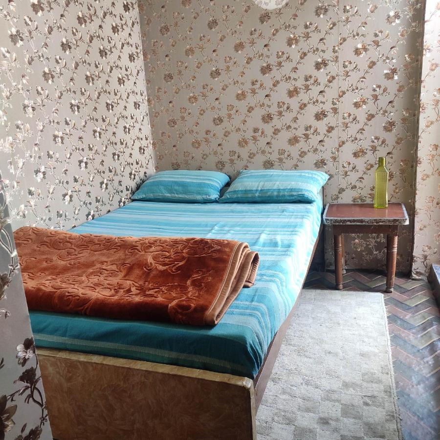 Ira Homestay Mathura - Divine Spiritual Stay Esterno foto