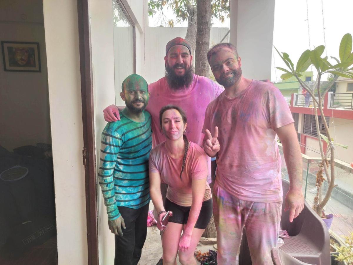 Ira Homestay Mathura - Divine Spiritual Stay Esterno foto